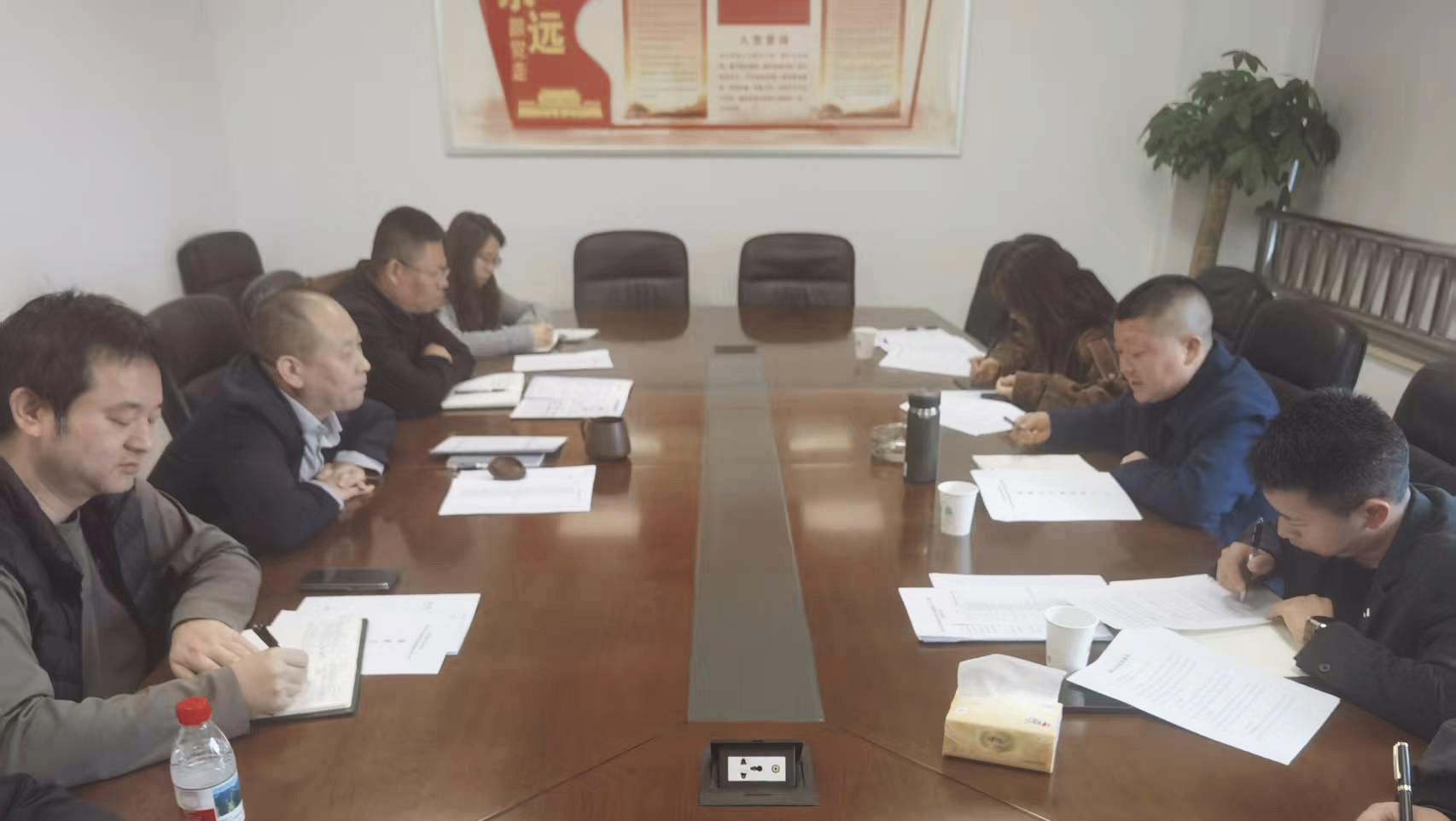 图-流转服务公司与四川省国土整治中心共商合作新篇章 图-流转服务公司与四川省国土整治中心共商合作新篇章