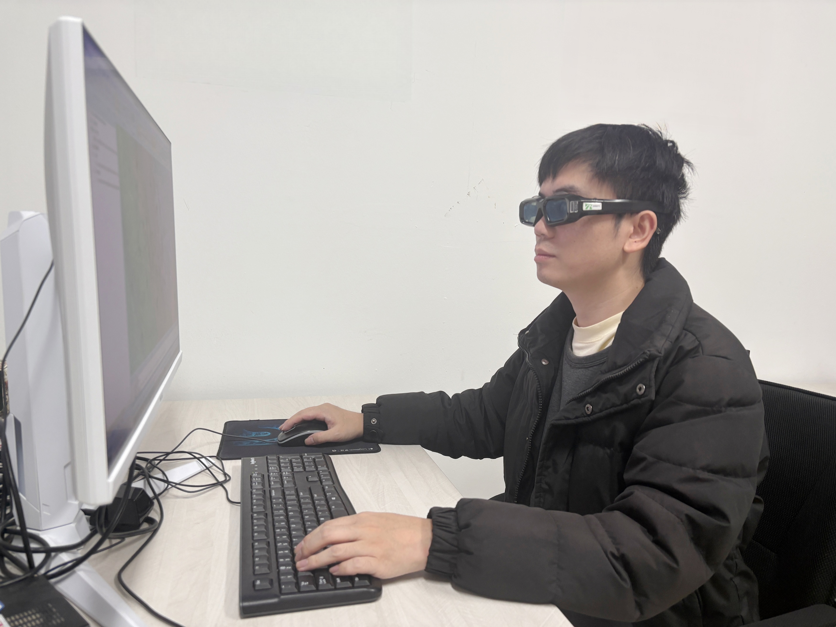 邓红照片