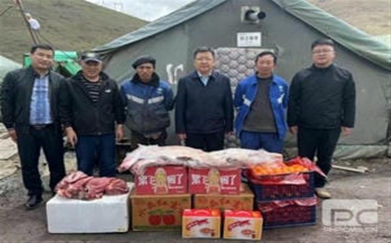华锋钻探深入项目一线，，，，，，，，合力攻坚破难题