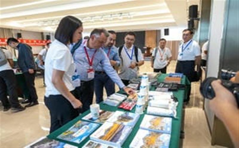 坚守二十载，，，，，可可托海世界地质公园首次再评估圆满落幕